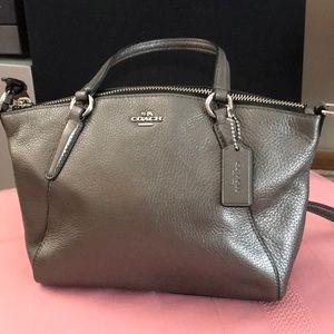 Mini Kelsey handbag. Like new. Used 1 time